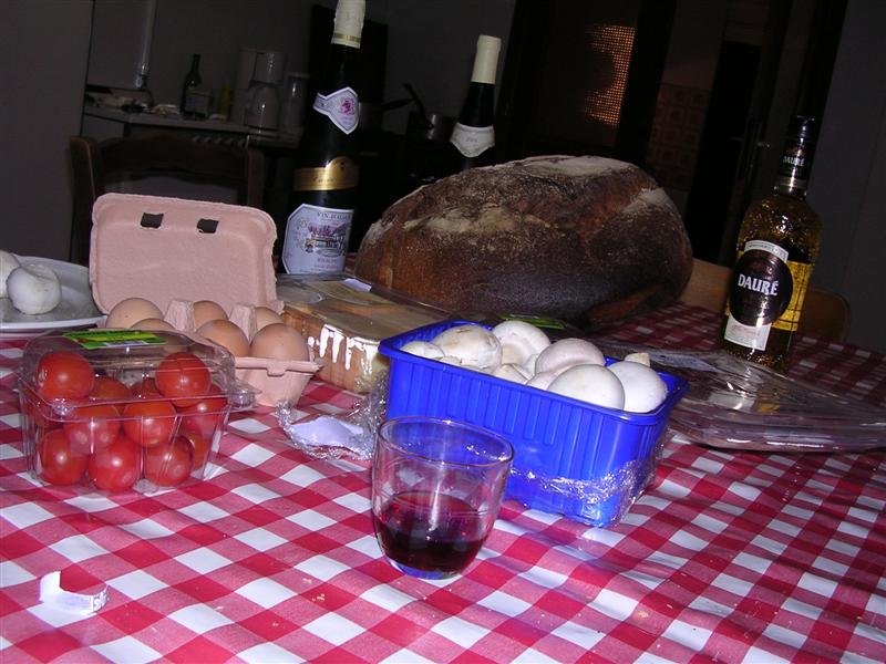 Pour se remettre : une bonne raclette, du pain de montagne