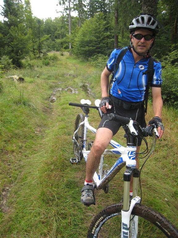 Ici aussi les derniers jours ont t humides, les chemins sont parfois un peu glissants (mais la chute vite de justesse)